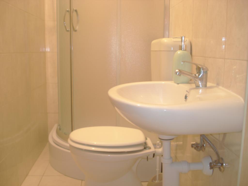 אומיס Apartments Smiljana מראה חיצוני תמונה